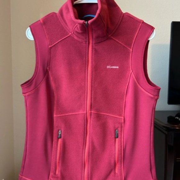 Columbia Vest - Picture 1 of 4